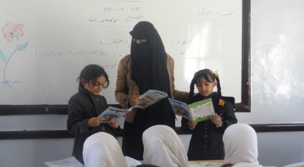 في يومه العالمي المعلم اليمني بين الجنون والتخلي عن مهنته تقرير خاص المهرة بوست