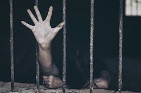 رابطة حقوقية تطالب المجتمع الدولي بالسعي من أجل الإفراج عن المختطفين والمعتقلين في اليمن