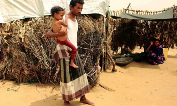 مسؤول أممي يحذر من نفاذ الأموال لإطعام ملايين اليمنيين مهددين بالمجاعة