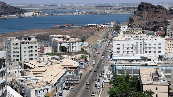 عدن.. دعوات لعصيان مدني شامل تنديدا بتردي الوضع المعيشي