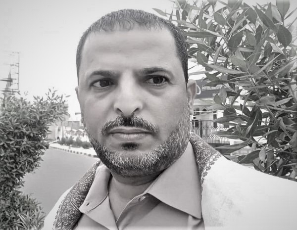 وفاة الصحفي "مختار النقيب" إثر ذبحة صدرية في عدن