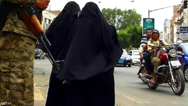 منظمة حقوقية تدعو لتمكين المرأة اليمنية من حقوقها الأساسية بدلًا من التضييق عليها