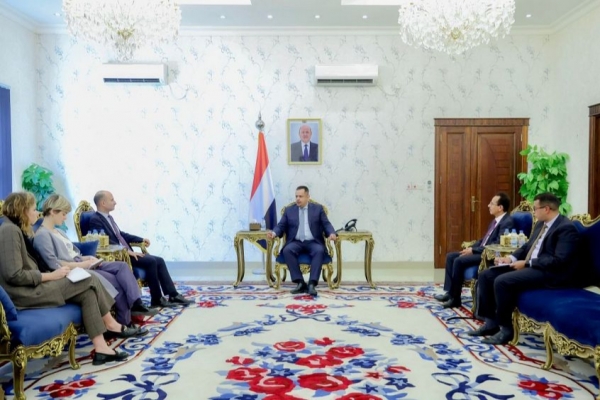 فرنسا تؤكد موقفها الداعم للحكومة اليمنية في الحفاظ على الاستقرار الاقتصادي