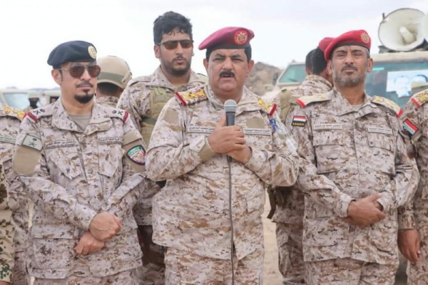 نجاة وزير الدفاع ومحافظ تعز من استهداف بطائرة مفخخة منسوبة للحوثيين