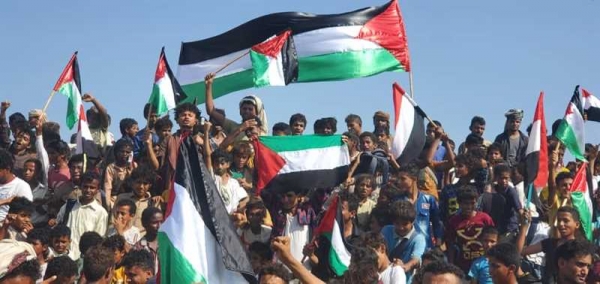 الحديدة.. تظاهرة حاشدة في "حيس" تنديدًا بجرائم الاحتلال في غزة