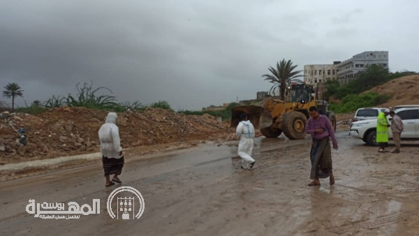 الإنذار المبكر: اشتداد الأمطار وهبوب رياح عاتية في عدة مديريات بالمهرة