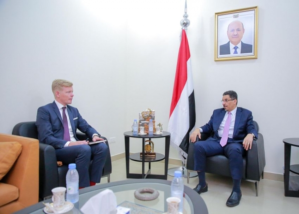 وزير الخاريجة يناقش مع المبعوث الأممي والسفير الأمريكي "جهود إحلال السلام" في اليمن