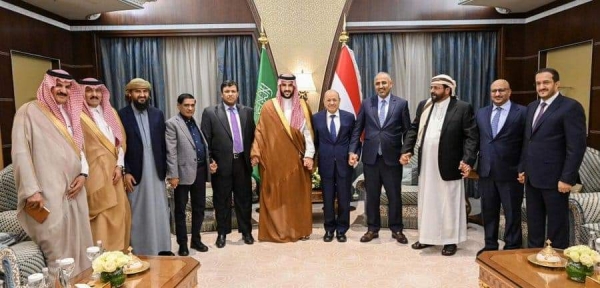 السعودية تستدعي أعضاء المجلس الرئاسي إلى الرياض لوضع اللمسات الأخيرة لاتفاق مع الحوثيين