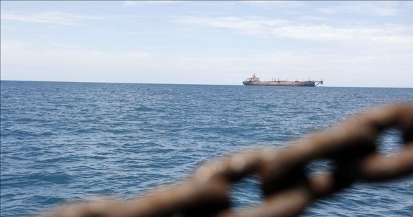 بلومبيرغ: مصافي النفط الهندية تبحث عن بدائل مع تصاعد التوتر في البحر الأحمر