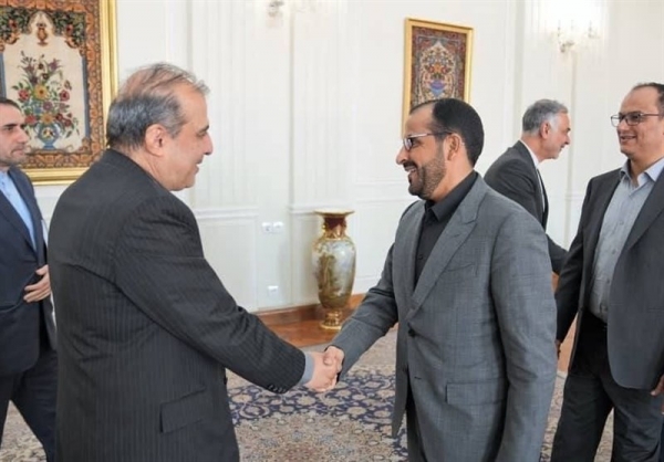 لقاء إيراني حوثي يؤكد على ضرورة التوصل إلى حل سياسي للأزمة اليمنية