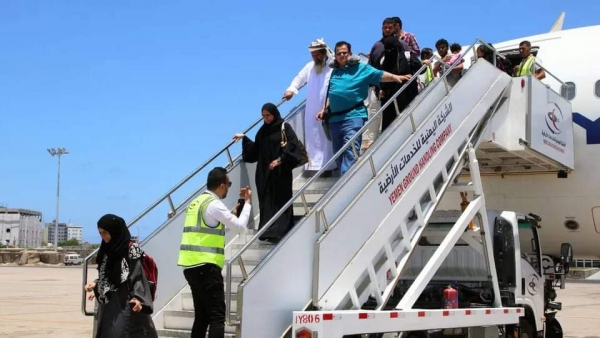 الحكومة تعلن إجلاء 127 مواطنا يمنيا من بورتسودان إلى عدن