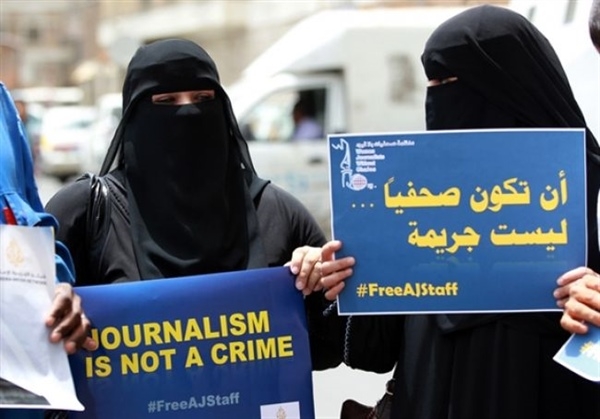"صحفيات بلا قيود" تعلن توثيق 71 حالة انتهاك بحق الصحفيين اليمنيين خلال العام المنصرم