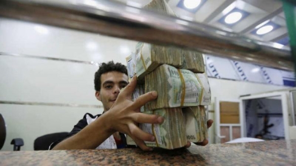 الحراك الثوري يحمل السعودية والإمارات مسؤولية انهيار العملة وتفاقم الوضع المعيشي