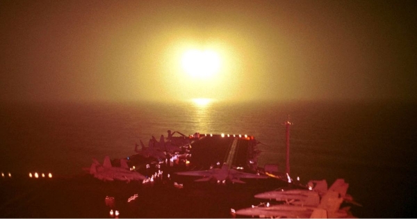 الجيش الأمريكي يعلن استهداف صاروخين حوثيين مضادين للسفن