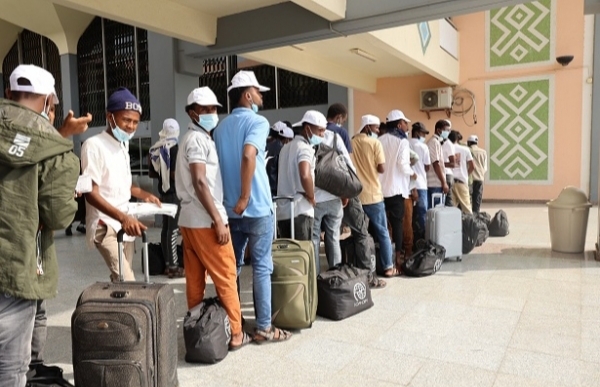 الهجرة الدولية تعلن تسيير رحلة جوية ل 145 مهاجراً إثيوبياً من اليمن إلى بلادهم