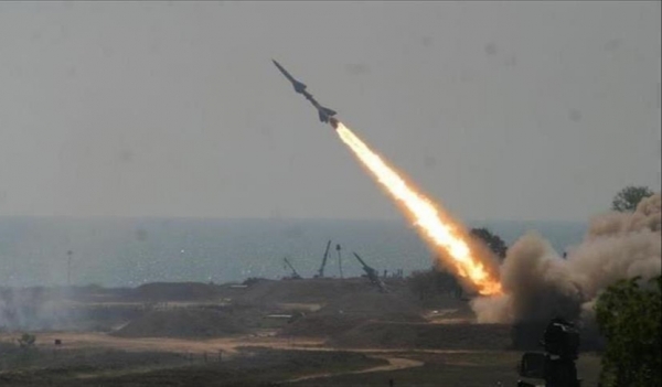 الجيش الأمريكي يعلن تدمير صاروخ للحوثيين كان مجهز للإطلاق