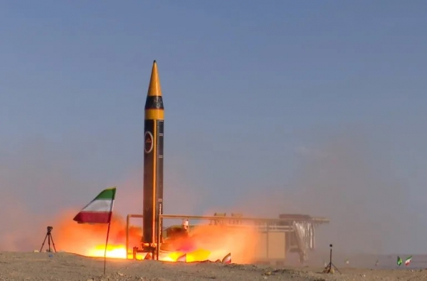 توقعات برد إيراني اليوم.. إسرائيل تستنفر وأميركا تنشر سفينة صواريخ
