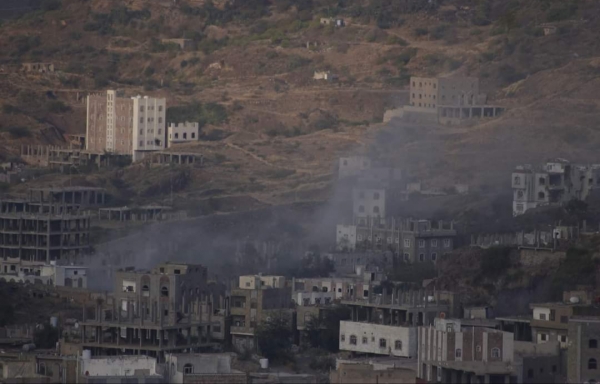 تبادل الاتهامات بين القوات الحكومية والحوثيين بشأن مقتل 5 نساء في تعز