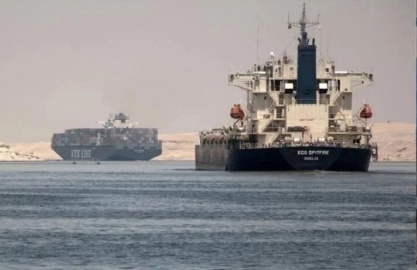 انخفاض إيرادات قناة السويس 50 بالمئة نتيجة التوترات في البحر الأحمر
