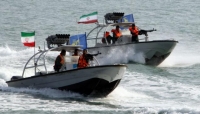 إيران تحتجز زورقا إماراتيا يحمل وقوداً مهرباً
