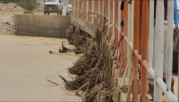 المهرة.. تنفيذ حملة لتصفية العبارات في جسر وادي الجزع من مخلفات السيول بالغيضة