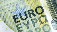 اليورو يتساوى مع الدولار.. ماذا يعني هبوط العملة الأوروبية؟