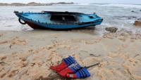 العثور على 15 جثة بعضها محترق في قارب وأخرى على شاطئ في ليبيا